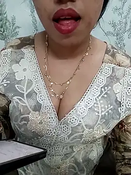 Haniya-143 online show from April 5, 2026, 11:33 pm