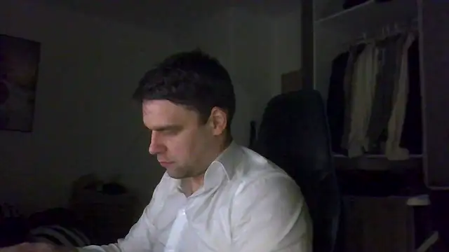 Snapshot of The_big_viking_ chatting on September 28, 2025, 2:51 am The big viking online show from September 28, 2025, 2:51 am