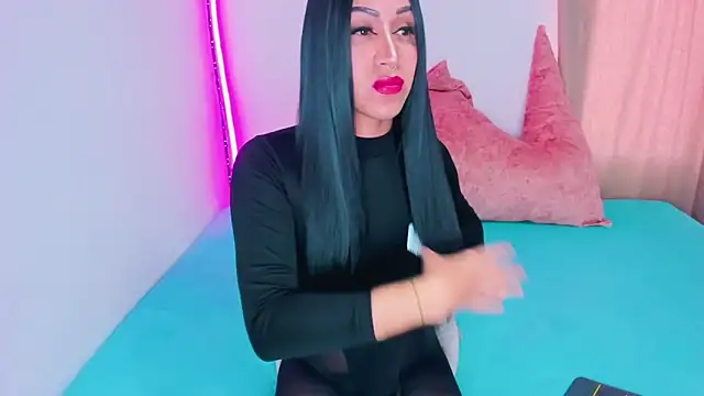 Snapshot of Candace_Queen chatting on February 3, 2026, 1:38 pm Candace Queen online show from February 3, 2026, 1:38 pm