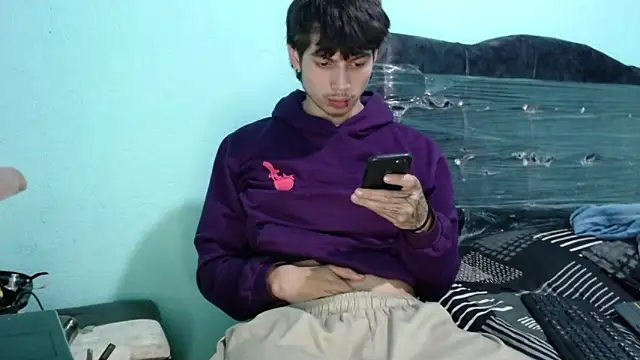 Snapshot of pervertsteens3 chatting on September 30, 2025, 6:14 pm pervertsteens3 online show from September 30, 2025, 6:14 pm