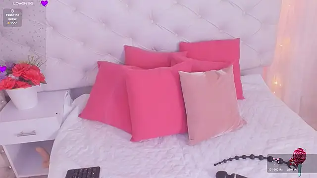 Snapshot of anchela-garcia1 chatting on September 18, 2025, 12:19 pm anchela-garcia1 online show from September 18, 2025, 12:19 pm