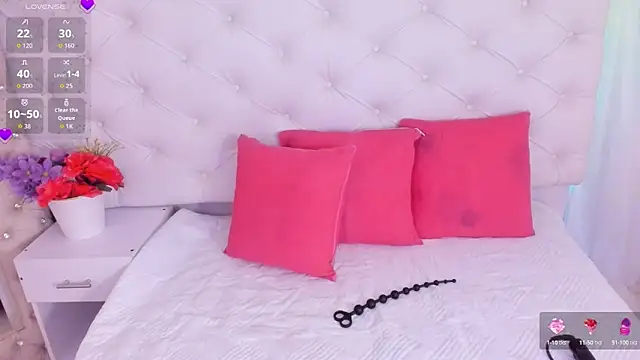 Snapshot of anchela-garcia1 chatting on September 24, 2025, 12:22 pm anchela-garcia1 online show from September 24, 2025, 12:22 pm