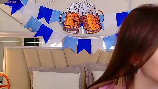 MeganMour online show from September 27, 2025, 5:08 pm