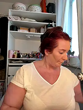 Snapshot of Engel_mia chatting on October 6, 2025, 1:12 pm Engel mia online show from October 6, 2025, 1:12 pm