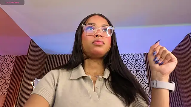 penelope tay1 online show from February 18, 2026, 3:26 am