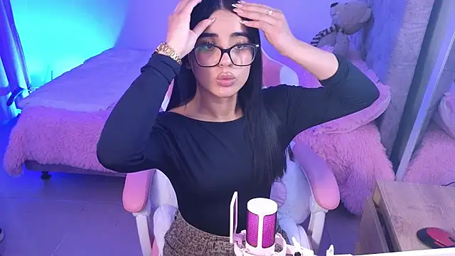 Emily-14 online show from March 26, 2026, 6:22 am