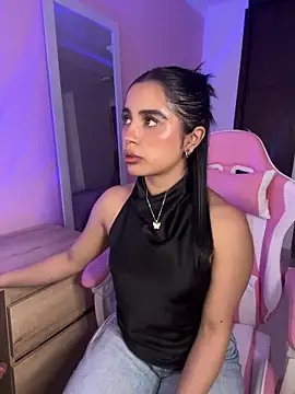 Emily-14 online show from May 29, 2026, 3:45 am