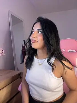 Snapshot of Emily-14 chatting on September 23, 2025, 2:51 am Emily-14 online show from September 23, 2025, 2:51 am