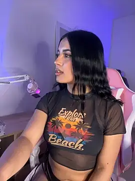 Snapshot of Emily-14 chatting on September 24, 2025, 2:18 am Emily-14 online show from September 24, 2025, 2:18 am