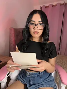 Emily-14 online show from November 8, 2025, 5:22 am