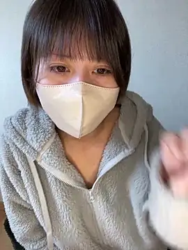 Snapshot of -anzu-o chatting on January 8, 2025, 12:49 am -anzu-o online show from January 8, 2025, 12:49 am