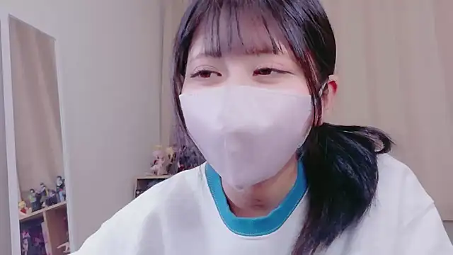 Snapshot of -anzu-o chatting on October 24, 2025, 9:19 am -anzu-o online show from October 24, 2025, 9:19 am