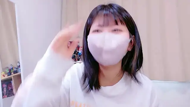 Snapshot of -anzu-o chatting on October 9, 2025, 11:38 pm -anzu-o online show from October 9, 2025, 11:38 pm