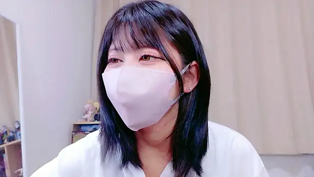 Snapshot of -anzu-o chatting on October 11, 2025, 9:05 pm -anzu-o online show from October 11, 2025, 9:05 pm