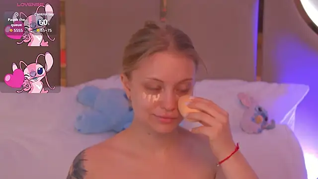 DorisHell online show from November 12, 2025, 2:59 am