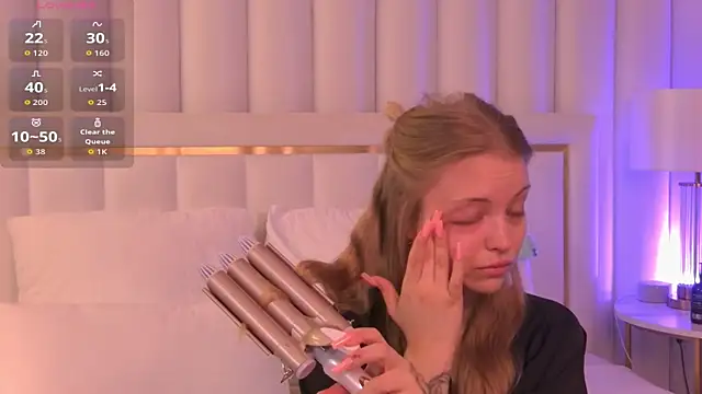 Snapshot of DorisHell chatting on September 24, 2025, 3:13 am DorisHell online show from September 24, 2025, 3:13 am