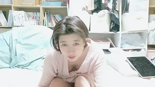 Snapshot of morikawa_sayaka chatting on May 15, 2026, 12:47 pm morikawa sayaka online show from May 15, 2026, 12:47 pm