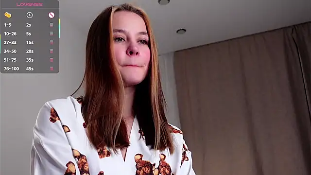 Snapshot of FalineDowlen chatting on January 19, 2025, 1:21 am FalineDowlen online show from January 19, 2025, 1:21 am