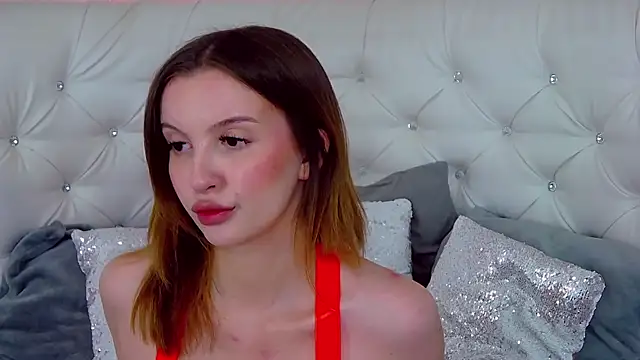 Snapshot of EvansMilana chatting on September 26, 2025, 6:26 pm EvansMilana online show from September 26, 2025, 6:26 pm