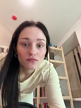 Mia Mia M online show from June 11, 2026, 5:10 pm