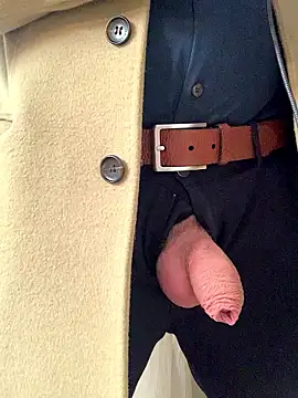 Snapshot of Sash_Ge chatting on January 8, 2026, 11:00 pm Sash Ge online show from January 8, 2026, 11:00 pm