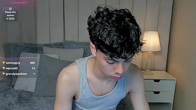 Snapshot of Dammon_Stallion chatting on March 4, 2025, 6:07 pm Dammon Stallion online show from March 4, 2025, 6:07 pm