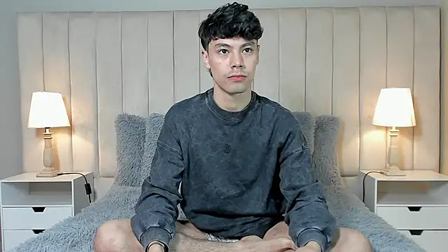 Snapshot of Dammon_Stallion chatting on February 27, 2025, 11:50 am Dammon Stallion online show from February 27, 2025, 11:50 am