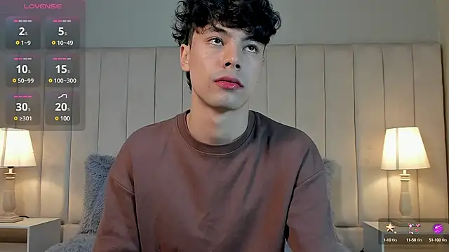 Snapshot of Dammon_Stallion chatting on February 28, 2025, 12:31 pm Dammon Stallion online show from February 28, 2025, 12:31 pm