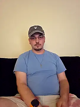 Snapshot of cmichaelxxx chatting on September 17, 2025, 9:28 pm cmichaelxxx online show from September 17, 2025, 9:28 pm