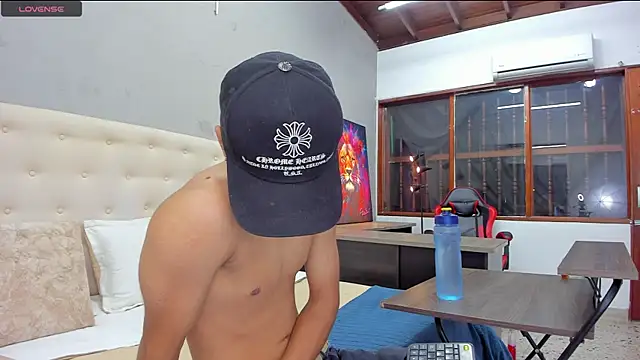 Snapshot of ricky_backus chatting on October 8, 2025, 11:23 am ricky backus online show from October 8, 2025, 11:23 am