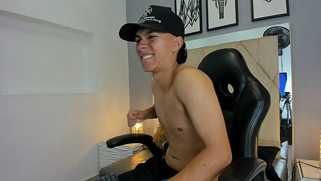 Snapshot of ricky_backus chatting on October 12, 2025, 3:57 pm ricky backus online show from October 12, 2025, 3:57 pm