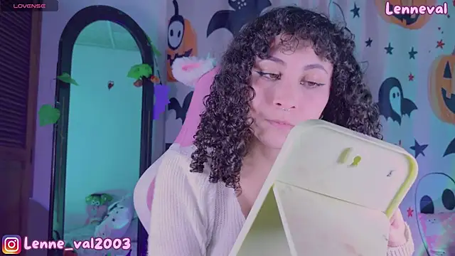 Lenneval1 online show from October 24, 2025, 3:05 am