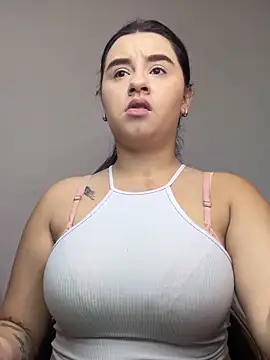 SaraBraun  online show from September 26, 2025, 4:14 pm