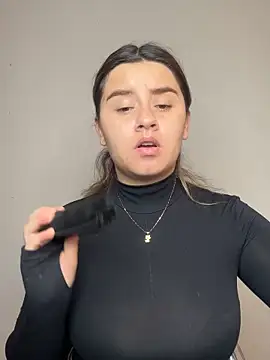 SaraBraun  online show from February 4, 2026, 5:19 pm