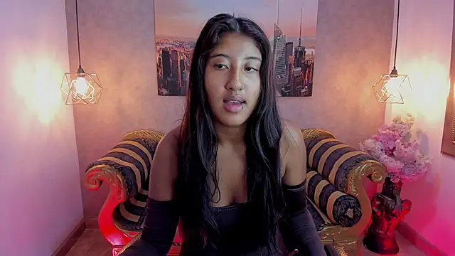 Snapshot of melany_brunette chatting on October 25, 2025, 1:23 pm melany brunette online show from October 25, 2025, 1:23 pm