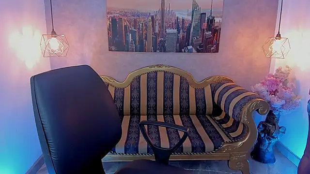 Snapshot of melany_brunette chatting on October 12, 2025, 1:23 pm melany brunette online show from October 12, 2025, 1:23 pm