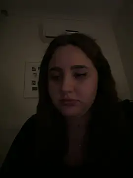 Snapshot of Natalie_21 chatting on December 23, 2024, 12:03 am Natalie 21 online show from December 23, 2024, 12:03 am