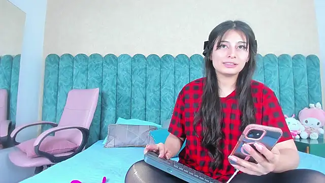 CarolineeMoreno online show from March 17, 2025, 3:25 am