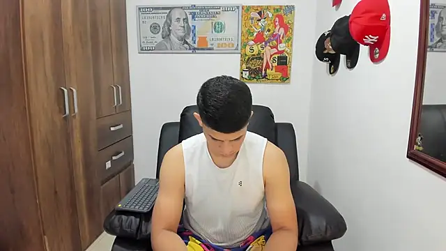 Snapshot of boss_of_cash chatting on September 30, 2025, 12:00 pm boss of cash online show from September 30, 2025, 12:00 pm