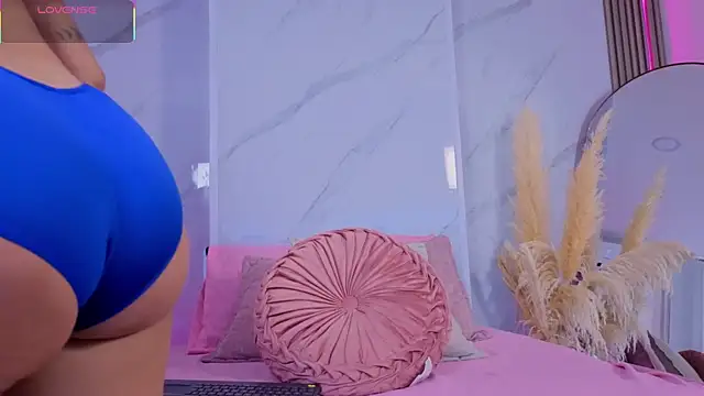 Snapshot of Chlooee__ chatting on October 23, 2025, 5:22 pm Chlooee   online show from October 23, 2025, 5:22 pm