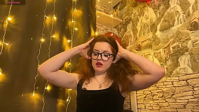 Snapshot of LaurenRossss chatting on February 11, 2025, 1:52 am LaurenRossss online show from February 11, 2025, 1:52 am