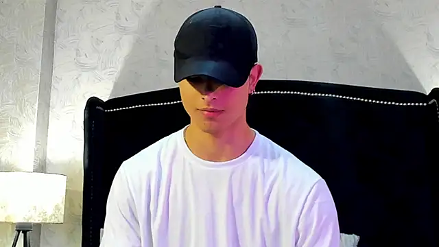 JoshRashfordd online show from February 12, 2025, 12:12 pm