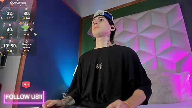 Snapshot of sett_and_gwen chatting on September 24, 2025, 3:57 am sett and gwen online show from September 24, 2025, 3:57 am