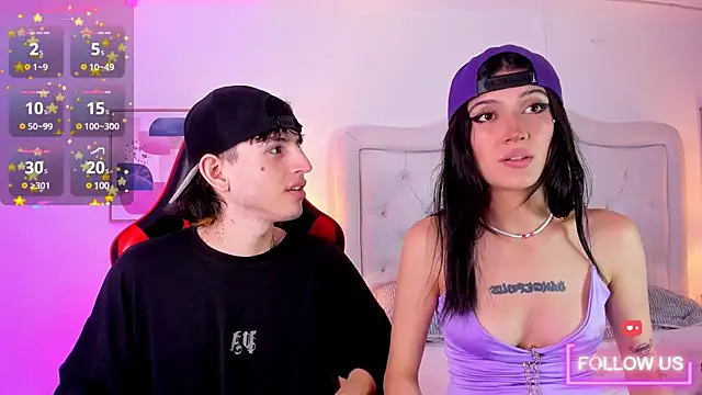 Snapshot of sett_and_gwen chatting on January 20, 2025, 10:26 pm sett and gwen online show from January 20, 2025, 10:26 pm