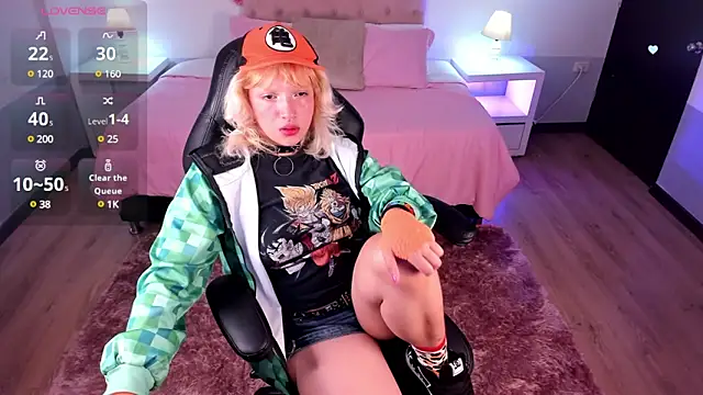 Snapshot of lady_noize chatting on March 3, 2025, 7:28 pm lady noize online show from March 3, 2025, 7:28 pm