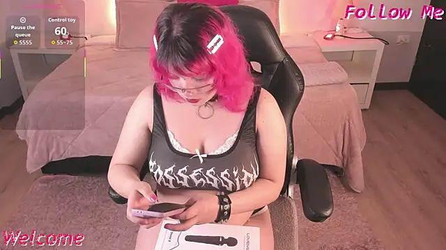 Snapshot of lady_noize chatting on September 19, 2025, 7:40 pm lady noize online show from September 19, 2025, 7:40 pm