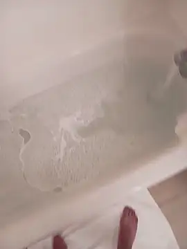 Snapshot of fun2fuck173 chatting on October 31, 2025, 2:08 am fun2fuck173 online show from October 31, 2025, 2:08 am