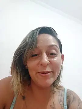 Snapshot of baixinhaloira chatting on January 22, 2025, 3:20 am baixinhaloira online show from January 22, 2025, 3:20 am