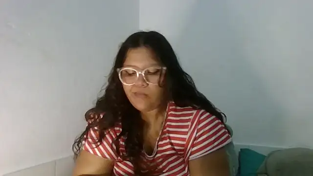 Snapshot of samy_riverss chatting on February 25, 2026, 12:11 am samy riverss online show from February 25, 2026, 12:11 am