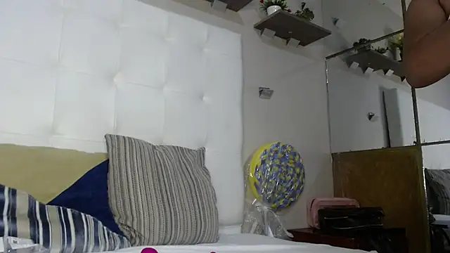 eloisa ferrer  online show from February 7, 2025, 2:19 am